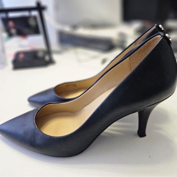 Michael Kors Pumps - Picture 2 of 4